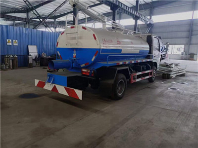 国六东风福瑞卡5方吸粪车锡柴110马力发动机