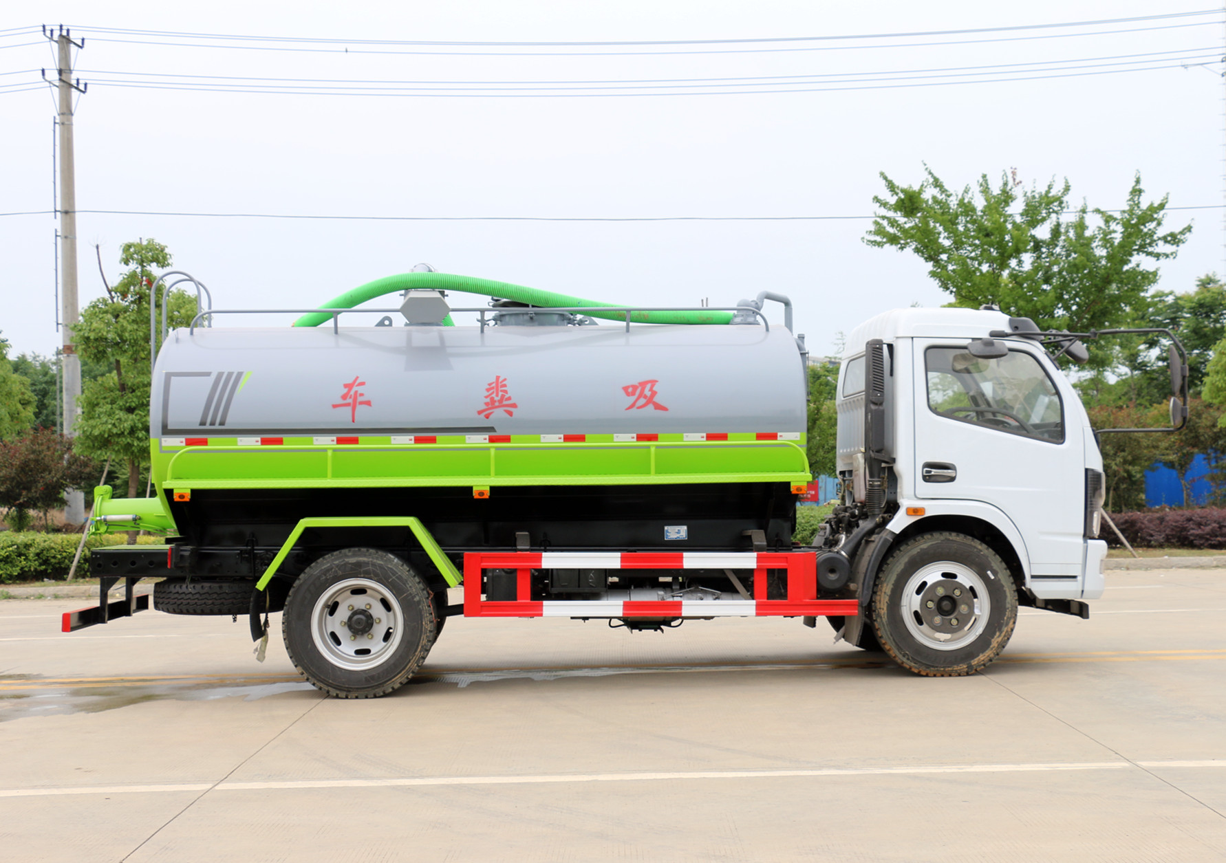 8方吸粪车介绍