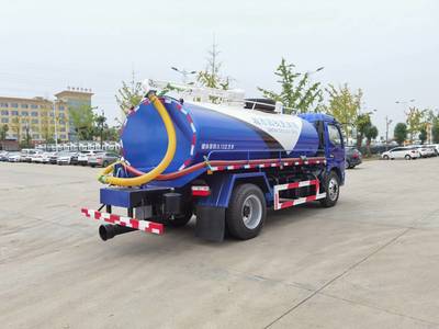 北京牌抽吸粪便车液态污物运输车 CLW5120GXE6型吸粪车