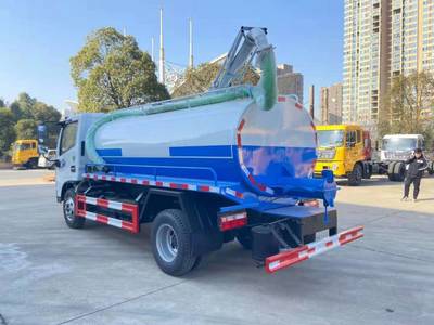 程力牌国六小型5方吸粪车 城乡环卫作业的高效解决方案